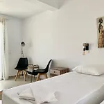 Fikas Hotel
