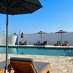 Fikas Hotel Naxos City